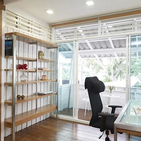 Uncle Loy'S Boutique House-3