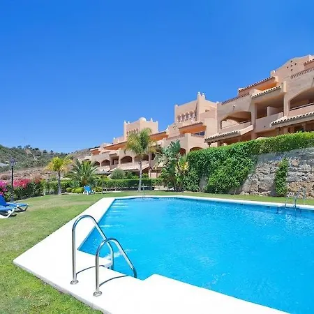Ref 12 Luxury Aparment With Views-3
