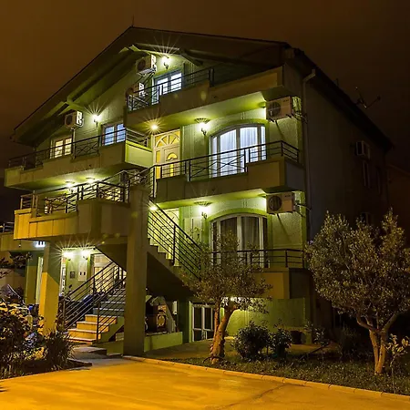 Hotel M-3