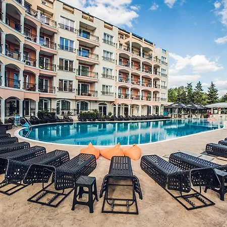 Avenue Deluxe Hotel-3