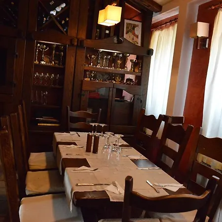 Arbat Guest Rooms-3