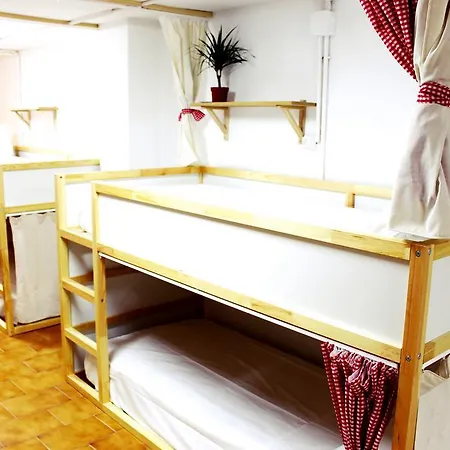 Picnic Dreams Boutique Hostel-2