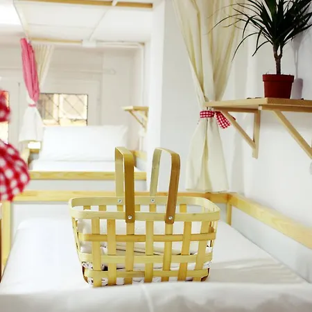 Picnic Dreams Boutique Hostel-3