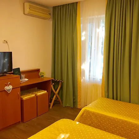 London Hotel-2