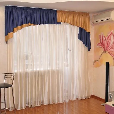 Apartment On Oleksandra Polia Avenue 110-3
