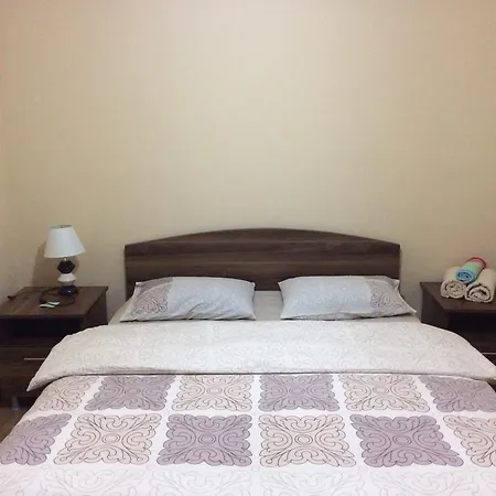 Mari Guest House-2