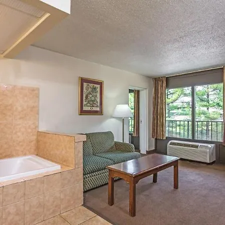 Days Inn By Wyndham Baltimore Northwest-3