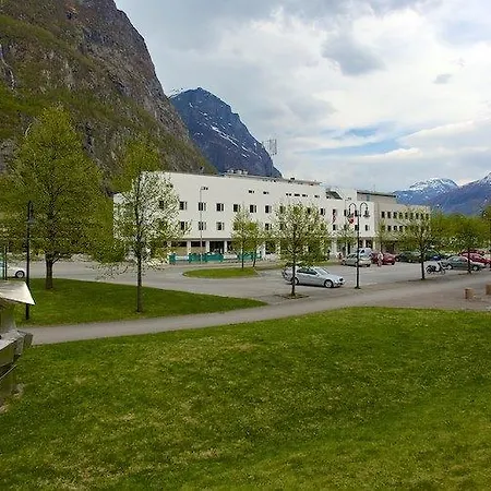 Sunndalsora Hotell-2