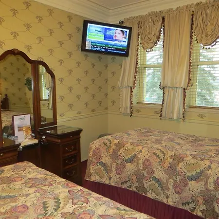 Athabasca Hotel-2