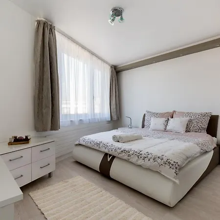 Panorama Dream Home W 3Bdr, Ac, Garage-2