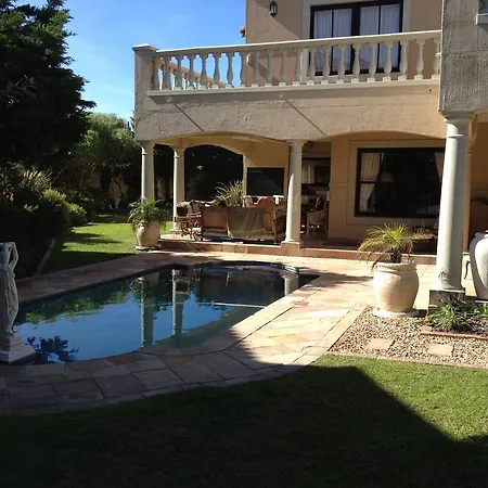 Roman Retreat-2
