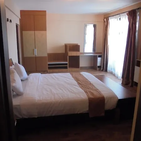We Hotel And Suites-3