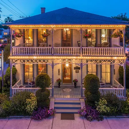 Carriage Way Inn Bed & Breakfast Adults Only - 21 Years Old And Up-2