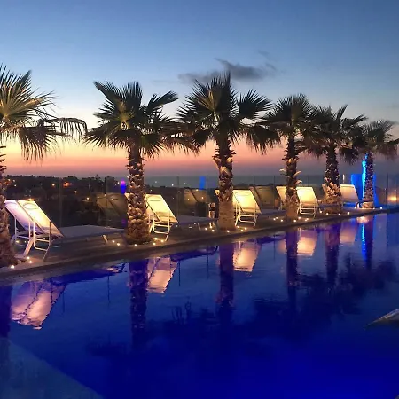 Hugo'S Boutique Hotel - Adults Only-3