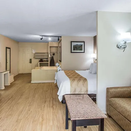 Quality Inn & Suites Gatlinburg North-3