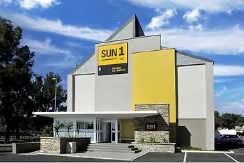 Sun1 Benoni-2