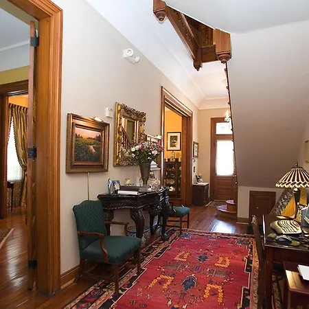 1896 O'Malley House-3