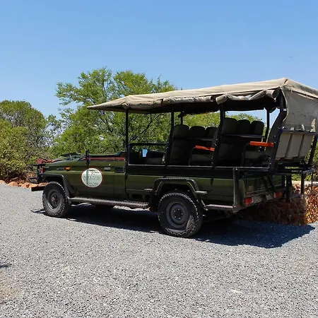 Umzolozolo Private Safari Lodge & Spa-3