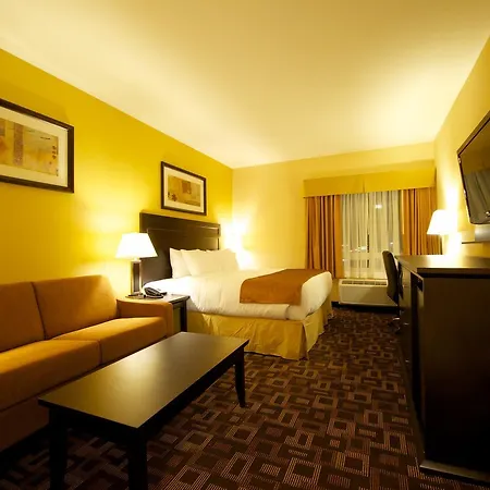 Days Inn & Suites By Wyndham Winnipeg Airport Manitoba-3