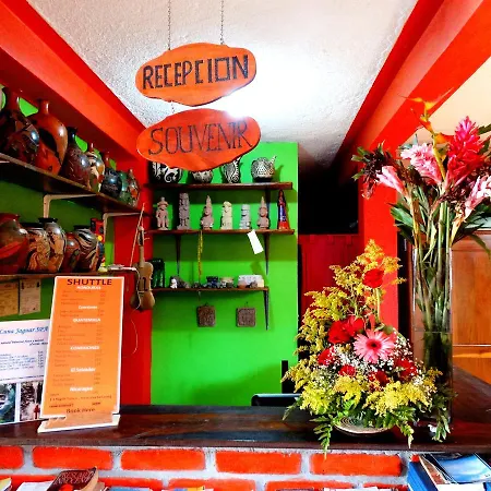 Hotel & Hostal Yaxkin Copan-2