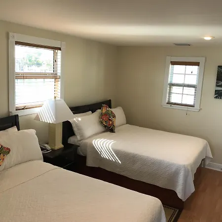 Harborside Motel & Marina-2