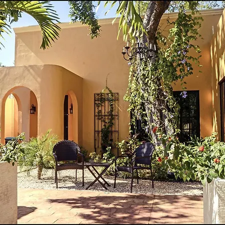 Ochenta Y Dos Bed & Breakfast & Spa-3