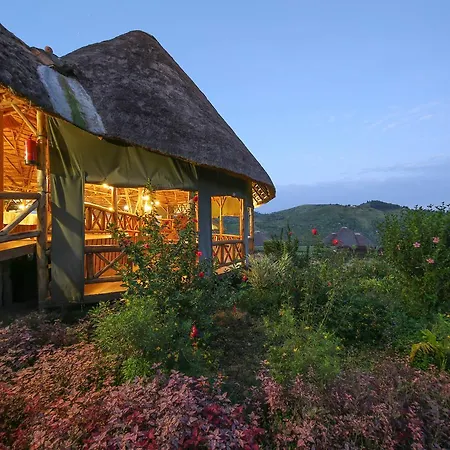 Crater Safari Lodge-3