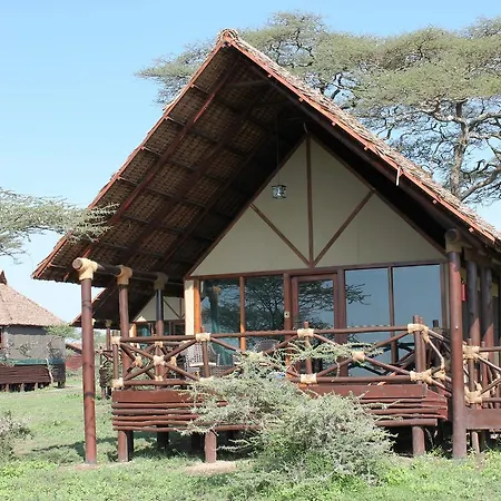 Lake Ndutu Luxury Tented Lodge-2