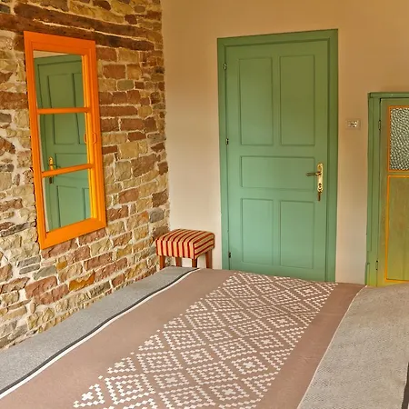 Stone City Hostel-2