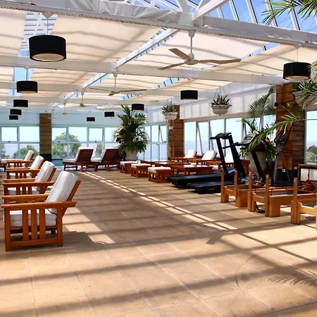 Ramada By Wyndham Buenos Aires-2