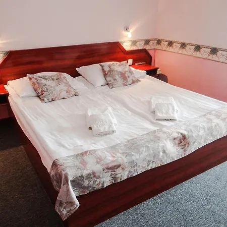 Classic Hotel-2