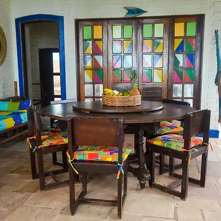 Hostel Ave Rara-3