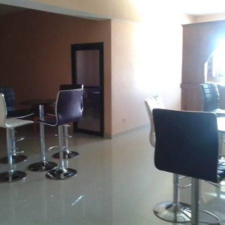 Le Monte Cristo Hotel & Suites-2