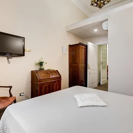 Affreschi Su Roma Luxury B&B-2