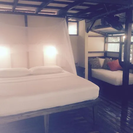 Little Corn Island Beach And Bungalow-2