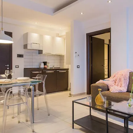 One Love Metropolitan Apartment-3