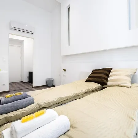 Annabelle Downtown Apartments-3