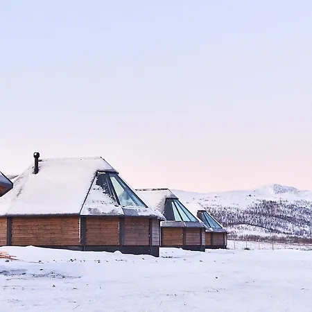 Arctic Land Adventure Glass Igloos-2