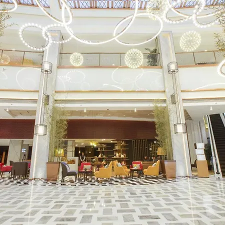 Golden Tulip Shanghai Hongqiao- A Louvre Hotel-3