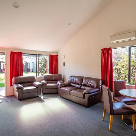 Christchurch Park Motel-2