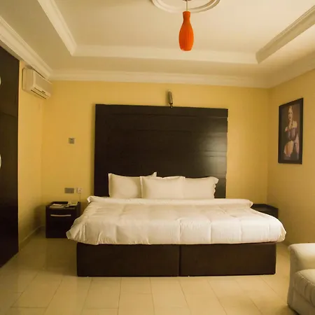 Winstons Place Hotel-3