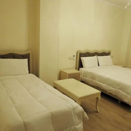 Hotel 3 Vellezerit-3