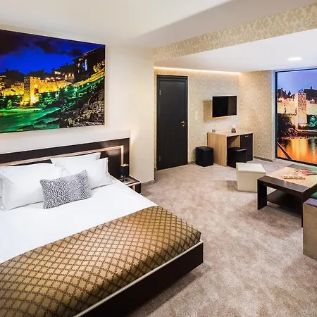 Central Point Boutique Hotel-3