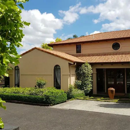 Villa Te Soro Bed And Breakfast-3
