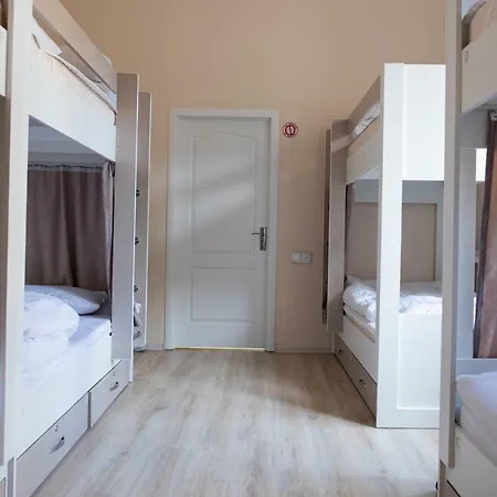 Travel Inn Hostel-2