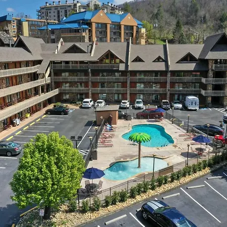 Crossroads Inn & Suites-3