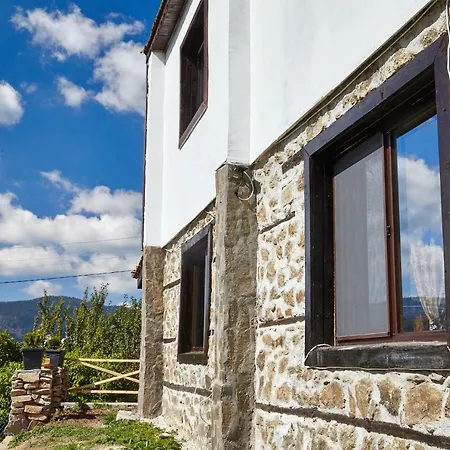Guesthouse Vazrozhdenski Kashti-3