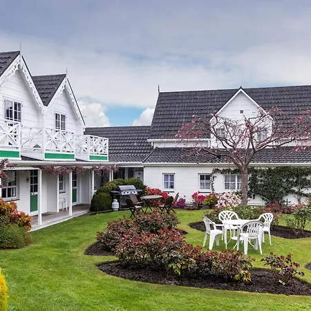 Phoenix Thermal Resort - Taupo-2