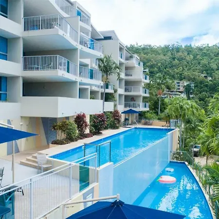 Azure Sea Whitsunday Resort-2