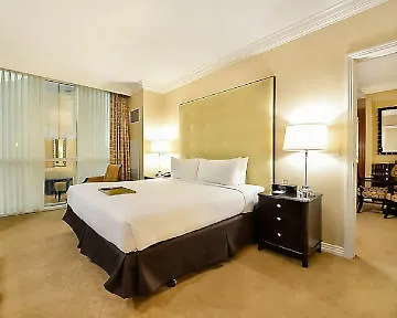 888 Signature Suites Collection At Signature Condo Hotel-2